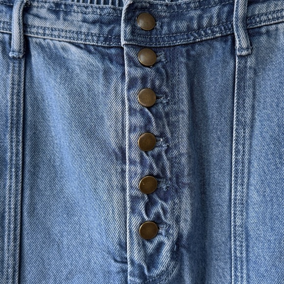 YFB Denim Midi Skirt With Brass buttons and soft material. Women’s Size M - Picture 10 of 12